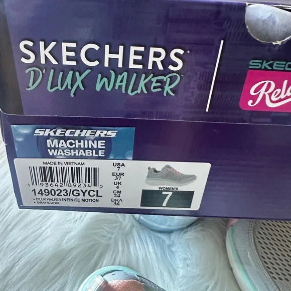 Skechers D’Lux Walker Infinite Motion. Sz 7. - Picture 9 of 10